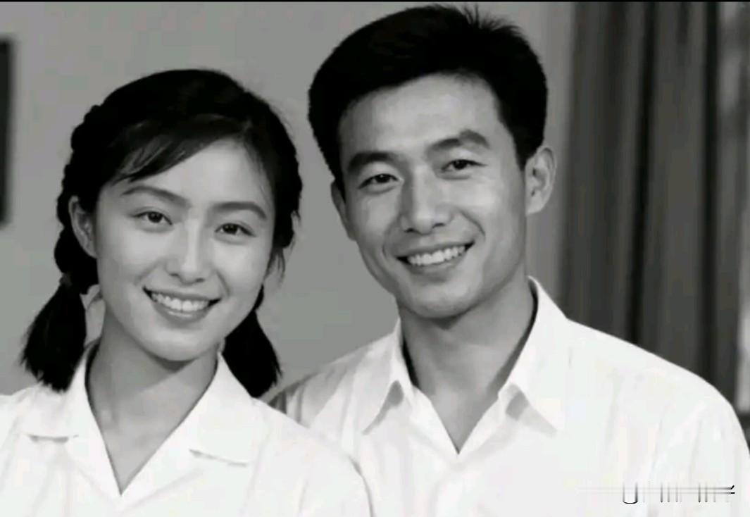 1979年我提干司务长回家探亲，拜访贵人时，怎料收获了一辈子的幸福。我叫杨启