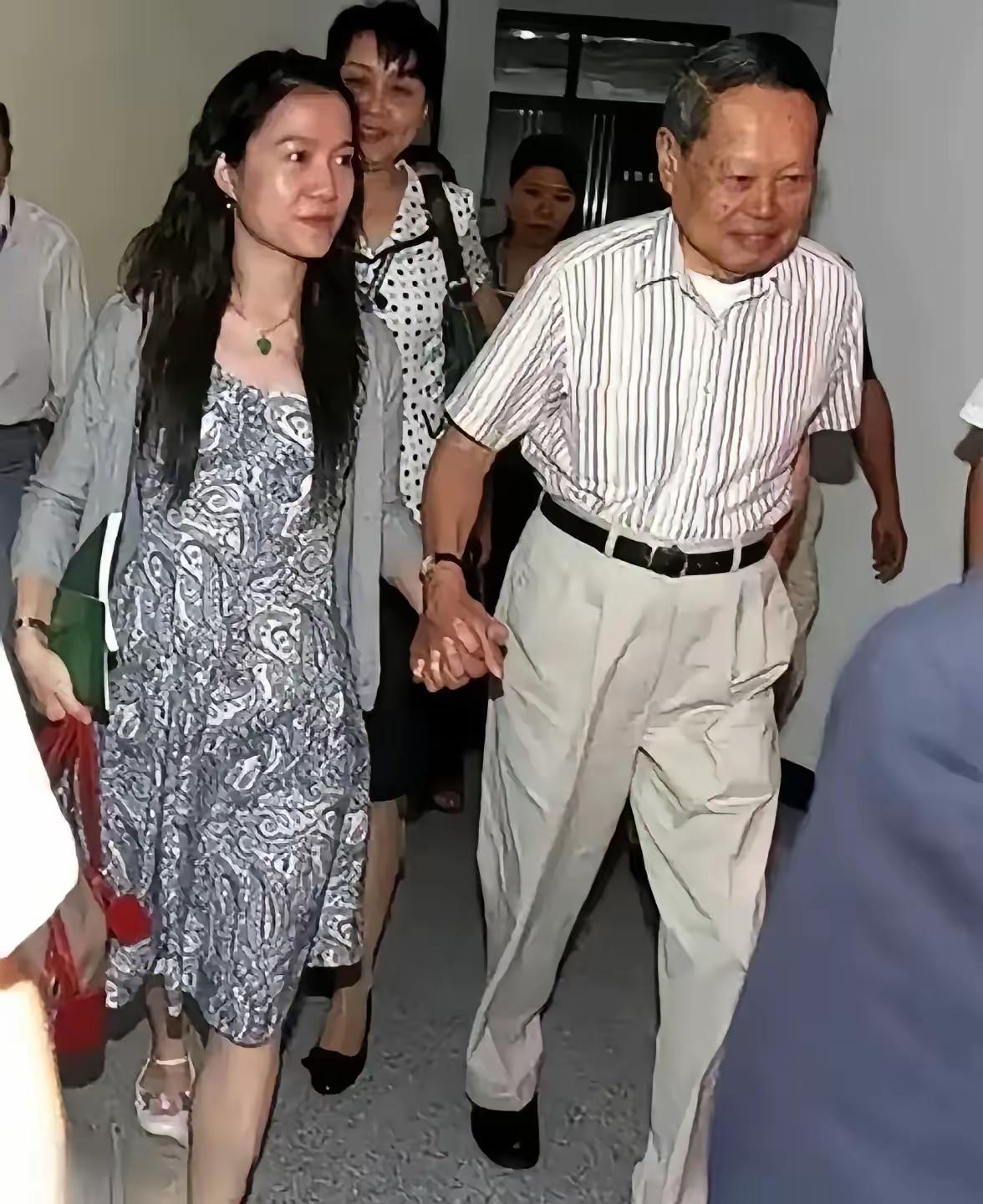杨振宁能活到103岁，真不是单靠运气！这背后藏着的“长寿密码”，比想象中更有门道