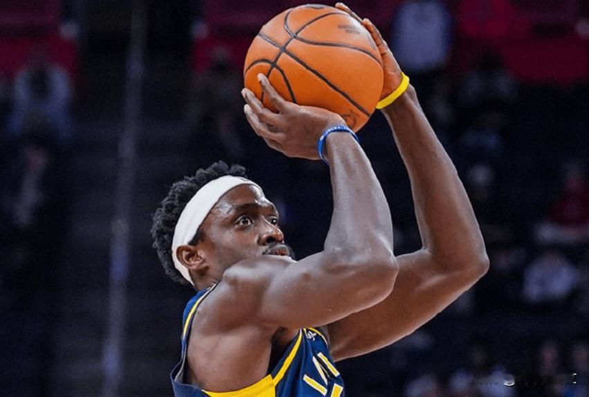 本赛季步行者的首发阵容变化也太疯狂了！前15场比赛就用了11套不同首发，要知道上