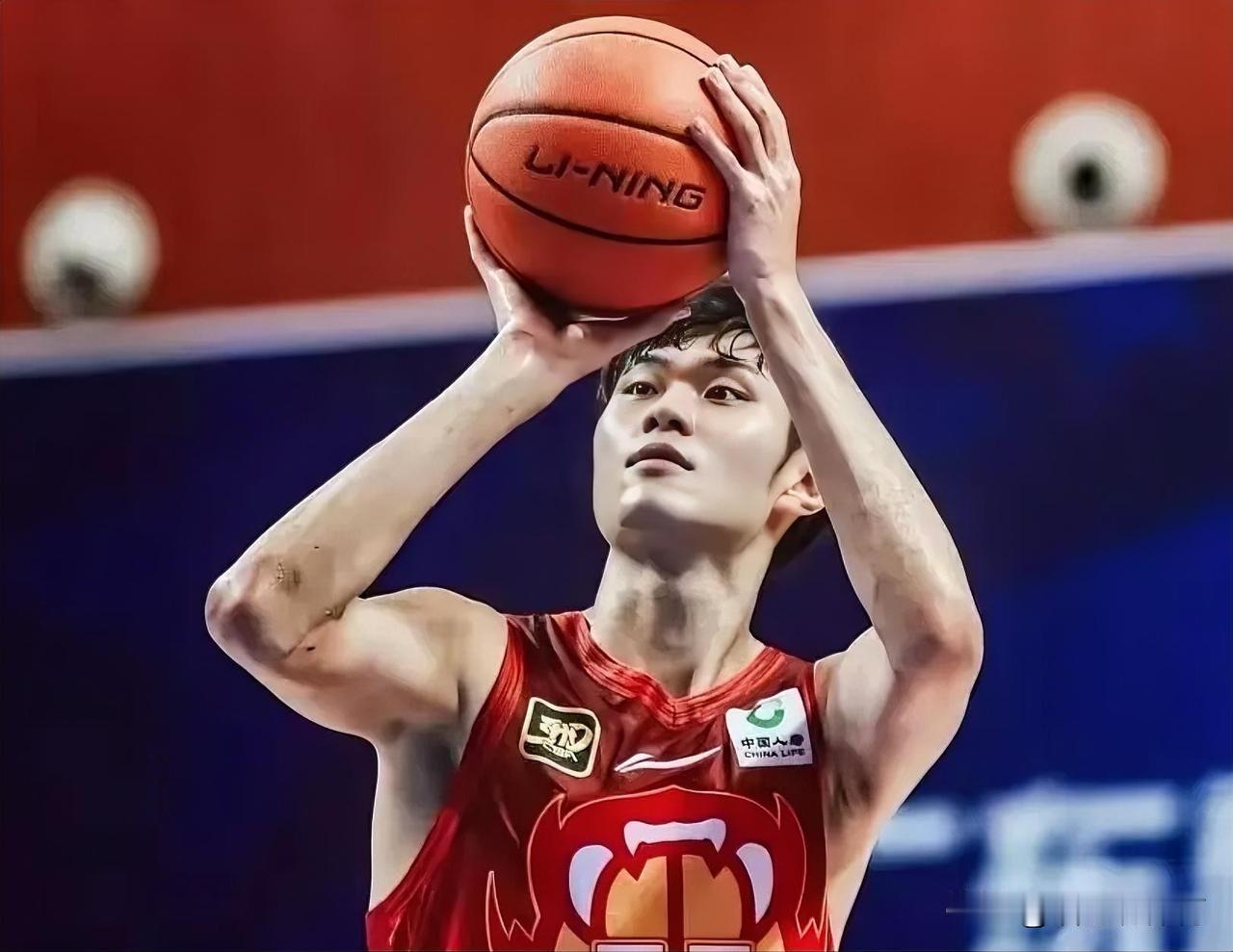 王浩然有望加盟广东宏远，这个消息靠谱吗？广东宏远要用，张皓嘉+黄明依外加20