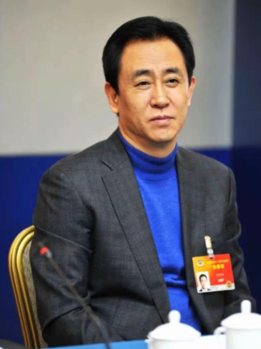 不少人心里一直有个疑问：恒大背上的这笔巨额欠款，到头来究竟会由谁来承担？说白了，