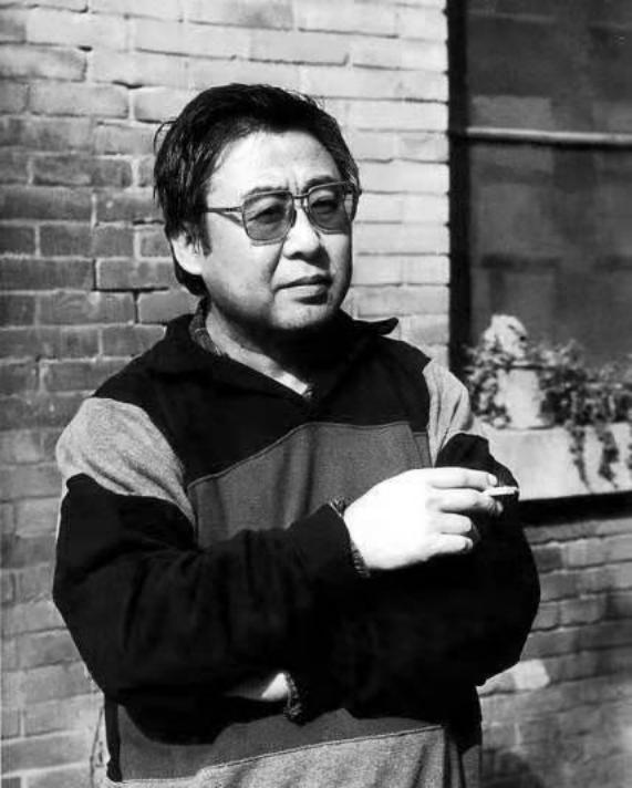 1970年，路遥把工人名额让给初恋林红。他从没想过，一年后，林红会抛弃他，只因他