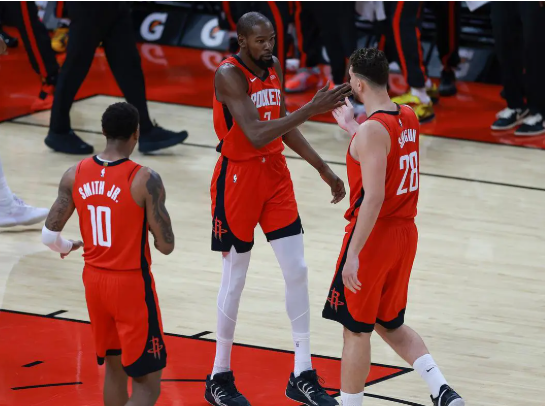 申京今天湖人VS火箭G2的表现说明他仍然没有成长为顶级巨星……