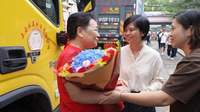 徐汇一原拆原建项目居民搬离, 70年房龄“老破小”将原地大变样
