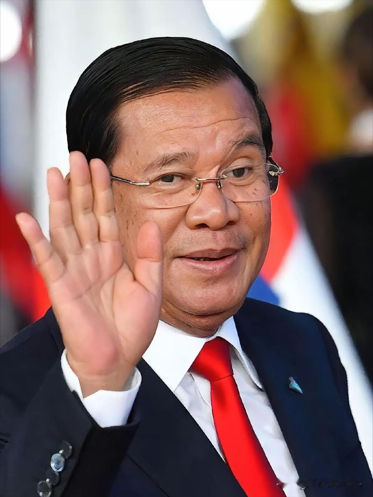 惊呆了！中国突然停贷柬埔寨，95%的人不知道真相快看！刚刷到个大新闻，中