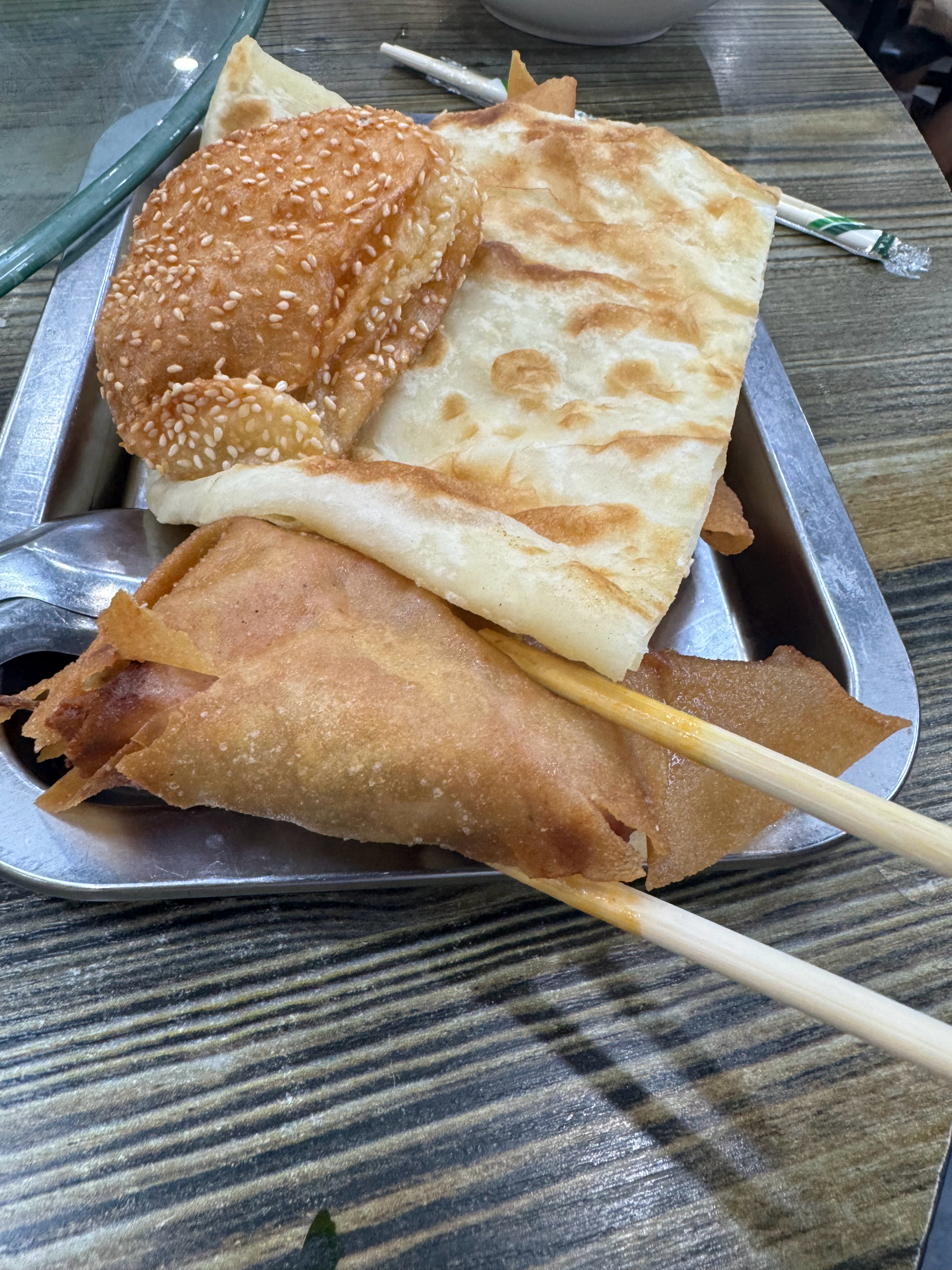 很久没这么早起来了早啊宝子们来个“方飞”还有大饼卷圈不？​​​