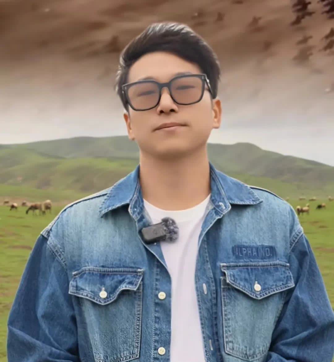 东方甄选顿顿离开后，石明将迎来更多机会！石明作为工科男，才艺方面虽然稍逊色其