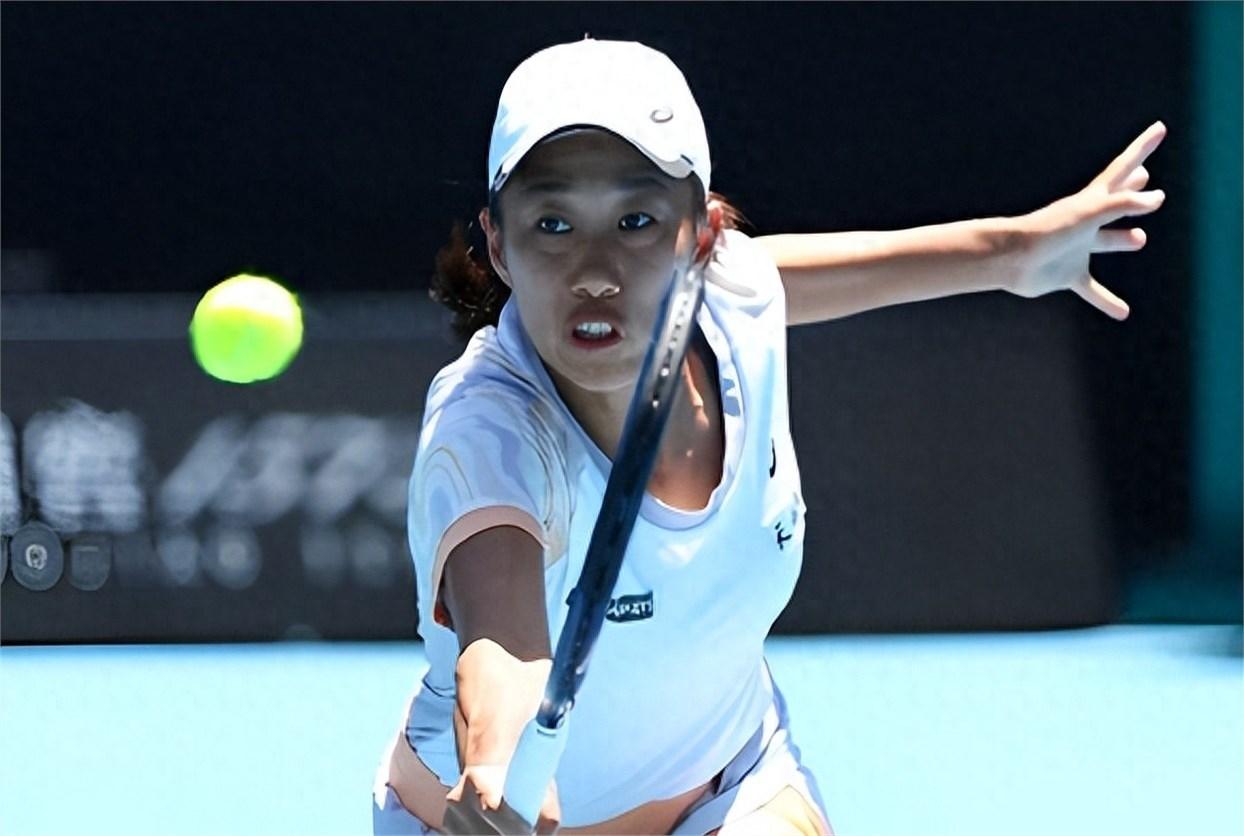 那位跟了张帅很多年的记者，赛后私下感叹：“夺冠后，她第一句话是问‘教练呢？’，把