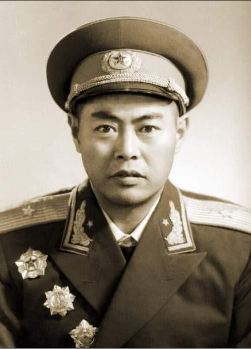 1979年，李赤然少将恢复名誉，回南京军区索要工资，空军司令员不满：老家伙平反了