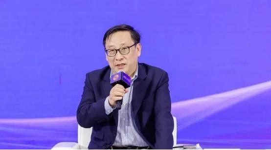 39万亿美债悬在头顶，光利息一天就吞掉近3亿美元！高志凯5月27日在深圳放话：