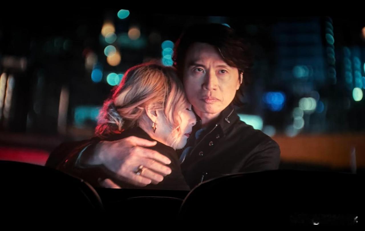 我一直都觉得黄子华不算演技派，他只是能把某种类型的角色演出属于独一档的境界。他的