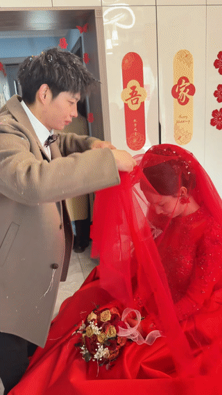 男人最大的幸福，就是能娶到一个自己喜欢的漂亮女人为妻。婚姻不只是两个人在一起搭