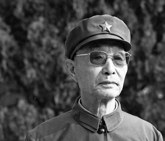 新中国成立后，有八位开国上将，在军中任职重要岗位“1950年深秋，刘亚楼笑着对