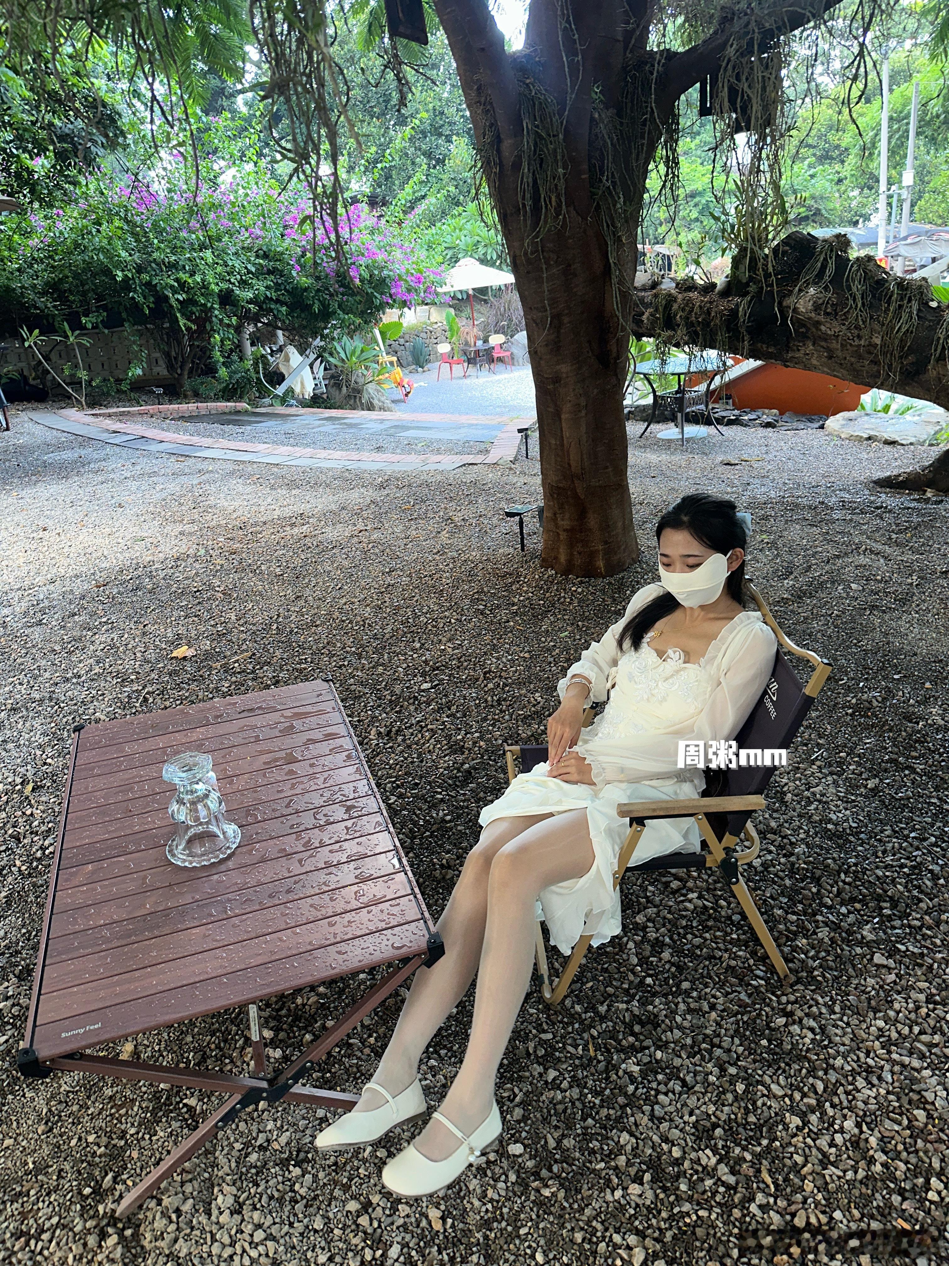 小白鞋白裙白丝​​​