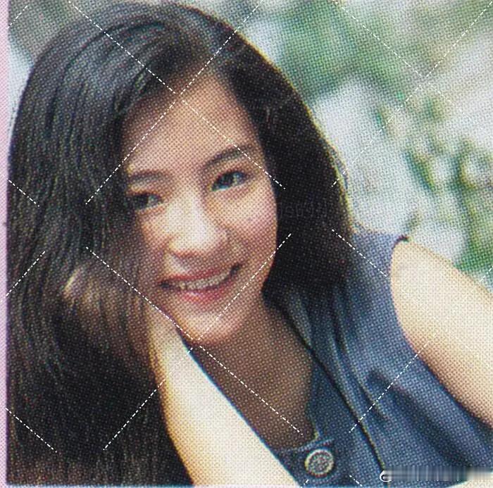 13岁的张柏芝从小就是美人