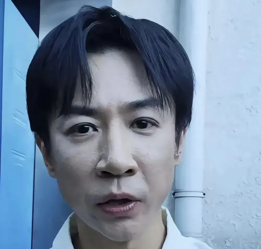 大家发现没，张维伊这个人根本经不起深究，越仔细看他，越发现在他跟董璇的婚姻里