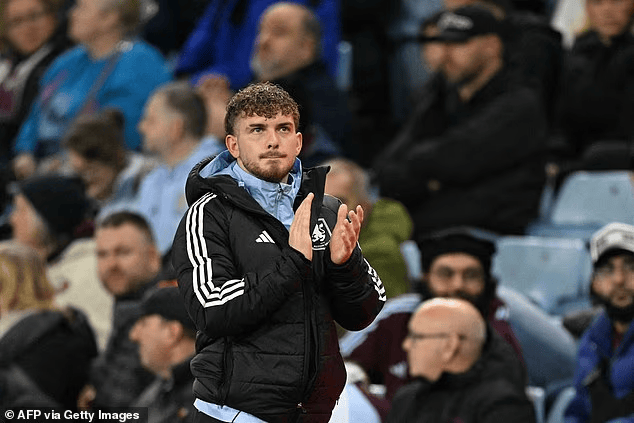 2个月没球踢! 邮报: 维拉冷藏埃利奥特, 不想从利物浦买断他