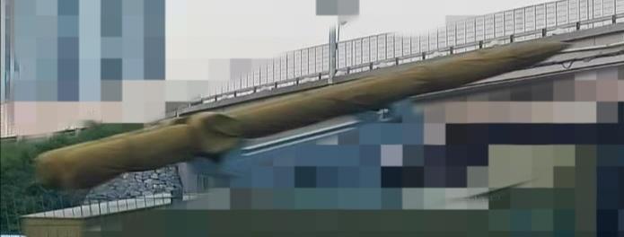 这次新的舰载防空/反导拦截弹也很有看点[墨镜]二级弹，助推器+红9。相当于舰载萨