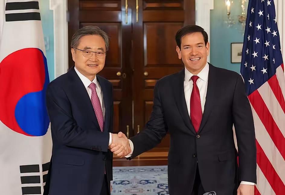 听说韩国人干了一件大事儿，让美国人交出了战时指挥权。网友们直呼，李在明做到了所有