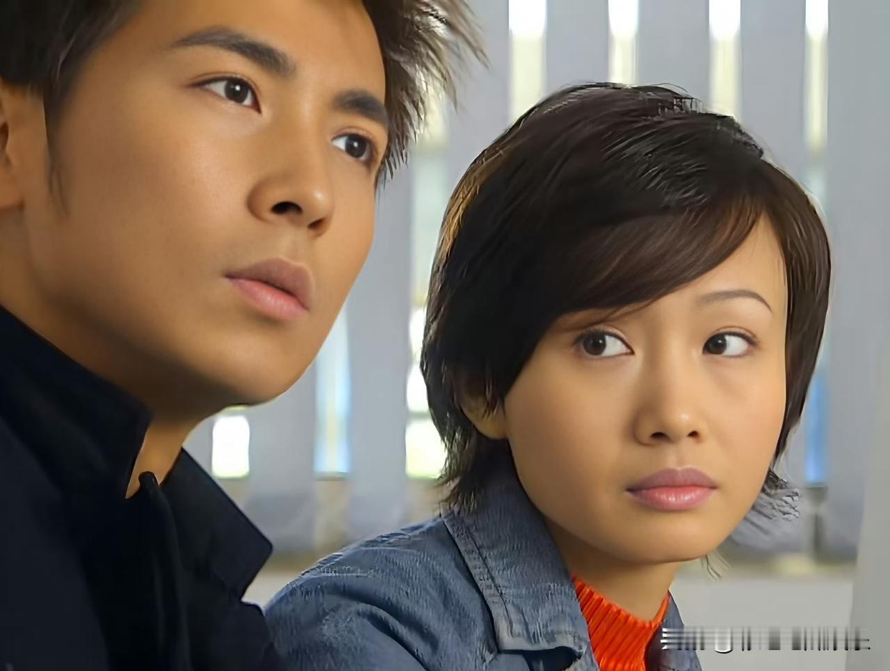 童年男神保剑锋塌房，被前女友控诉婚前出轨，曾承认出轨下跪求婚，还偷她香水送现任，