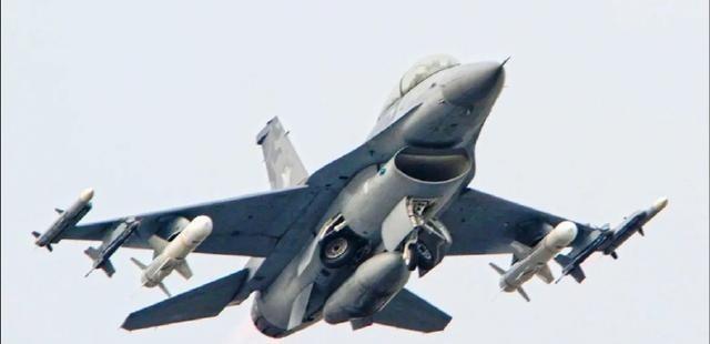 美国智库建议台湾当局采购2000枚鱼叉导弹，总价值120多亿美元！而据称中国出售