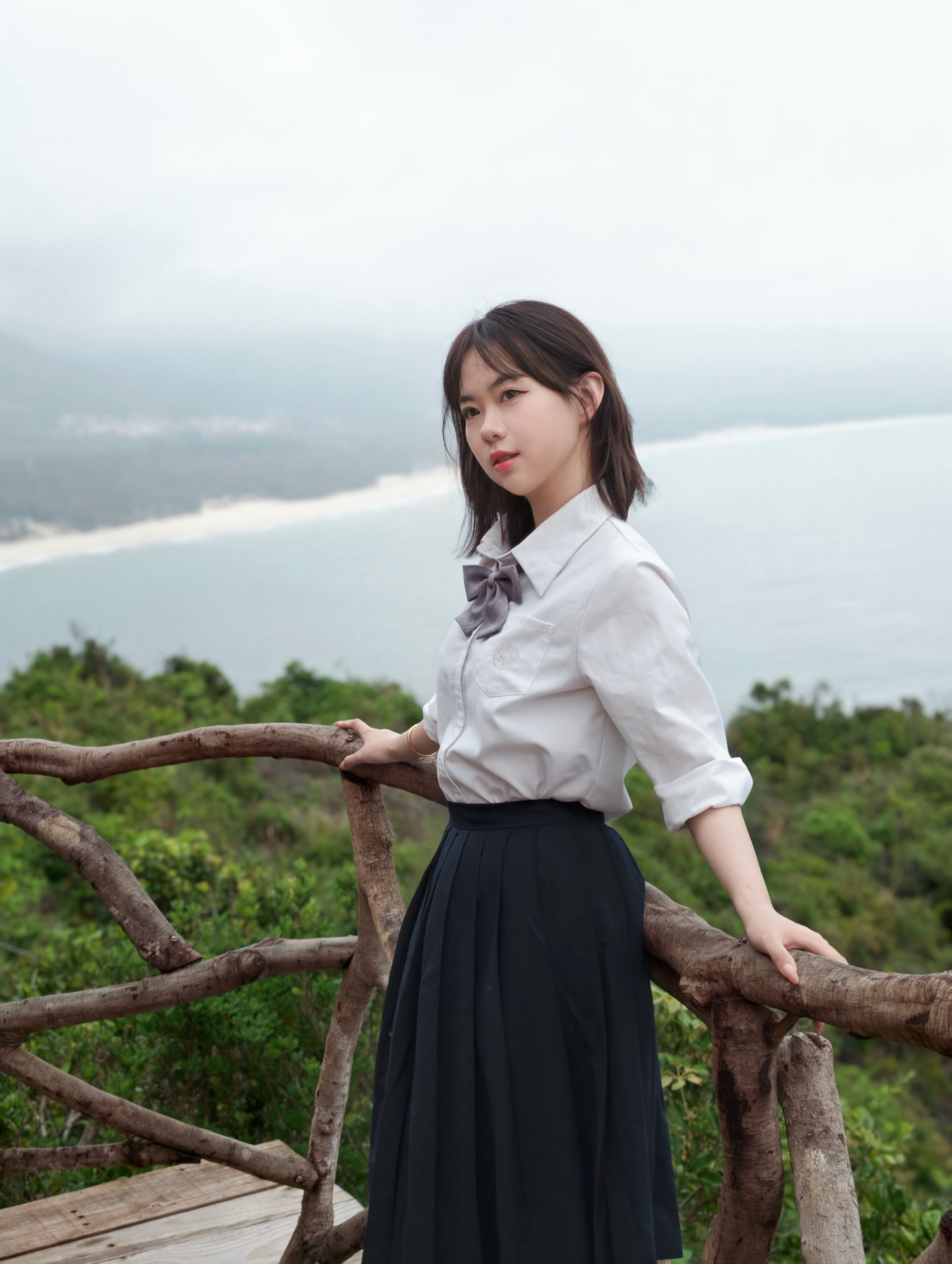 “这个春天不来点清爽的气泡饮料吗？”天气不太好没关系这个冷白滤镜直接拯救我的图片