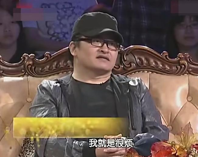 刘欢生前曾经被妻子卢璐爆料：刘欢很懒，懒得挣钱，懒得应酬，懒得自恋，懒得计较。
