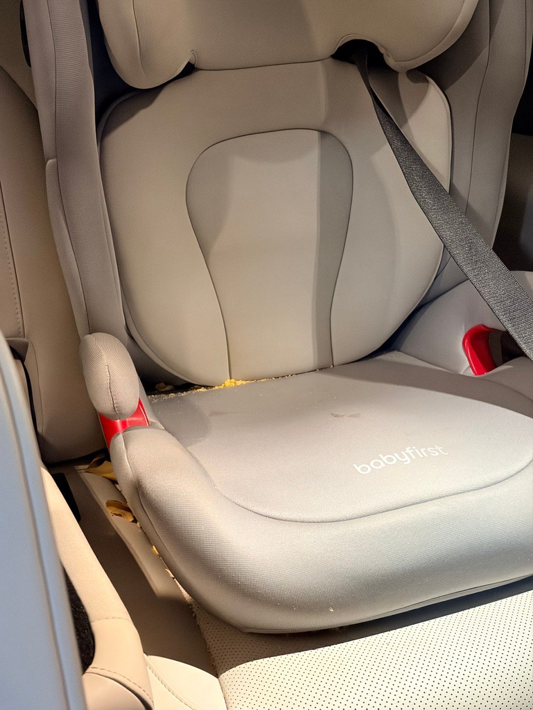 如果你家的吸尘器经常吃灰，生个孩子吧，一定能用上。雾都奶爸