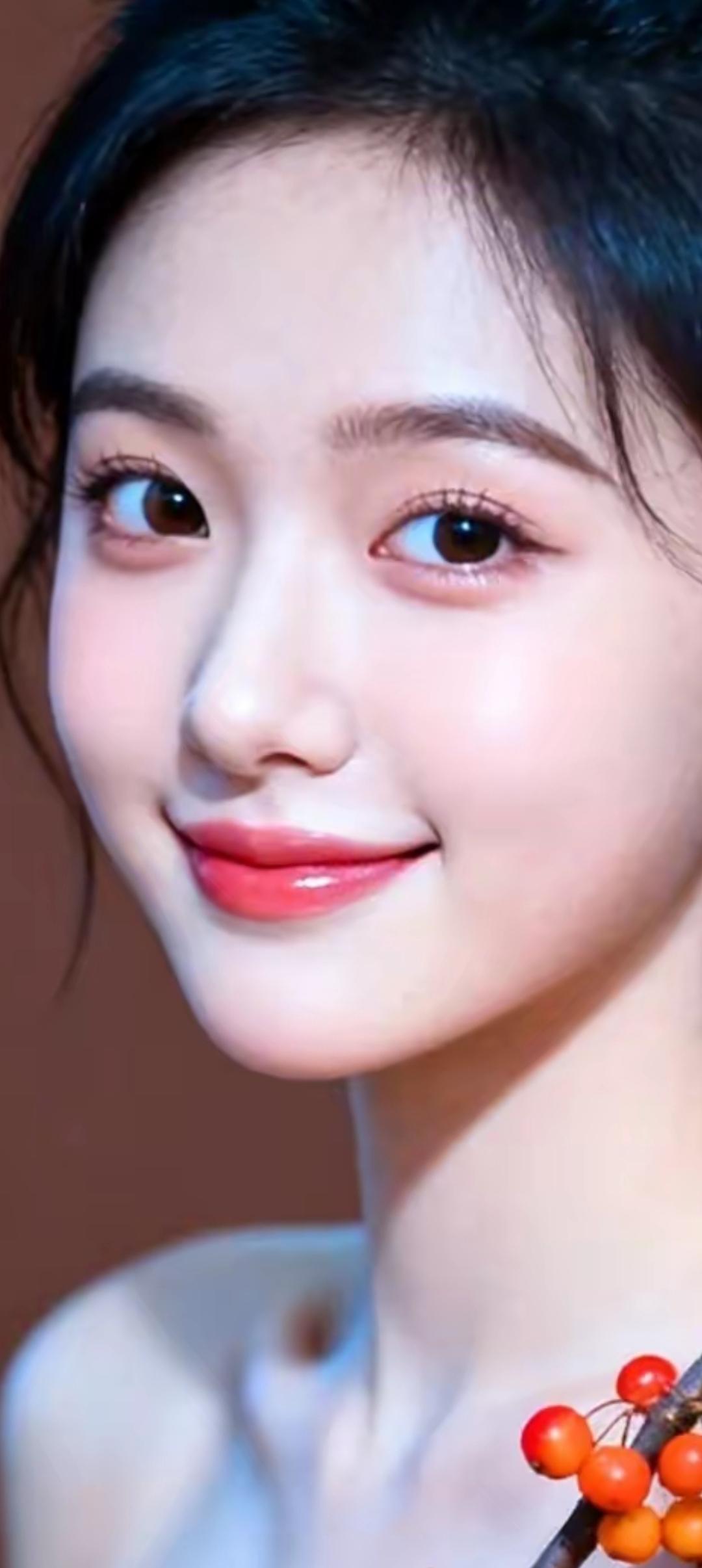 甜美少女心爆棚，樱桃唇笑靥如花🌸💋