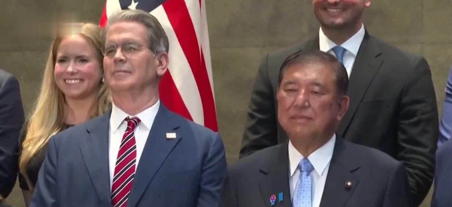 还是妥协了？美日达成贸易协议，日本接受15%税率，开放汽车、大米市场！