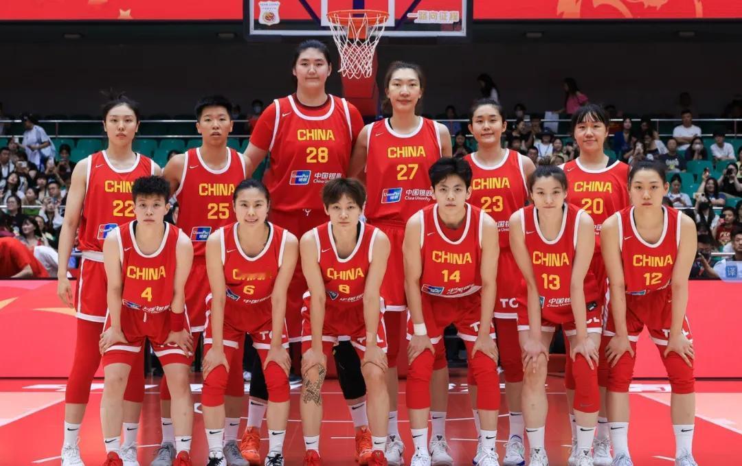 今晚热身碰意大利；宫鲁鸣要亮底牌今晚，中国女篮将开始世界杯前的首场热身赛。和