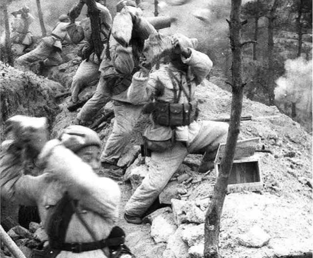 1951年，志愿军422团5连，把天德山战场变成了美军的血染岭，击毙了美军900