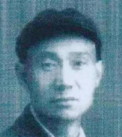 潜伏军统的中共勇士，孤身击毙裕仁天皇亲外甥，赴延安受接见1940年6月22