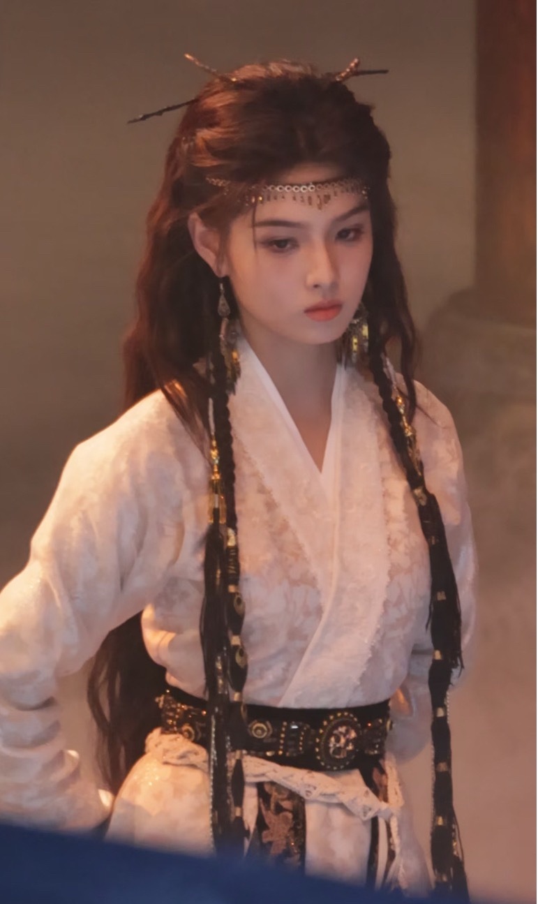 艾米百妖谱的新造型好好看​​​