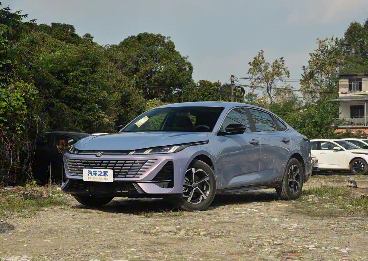 2026款长安逸动核心信息梳理2026款长安逸动为长安汽车推出的第四代车型，