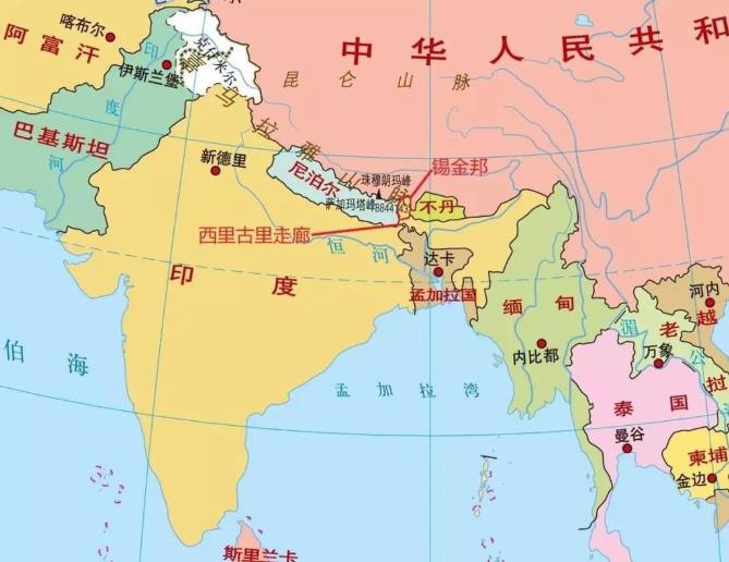 印度不顾全世界的反对，强行吞并了喜马拉雅山脉中的小国锡金，这个只有7000多平方