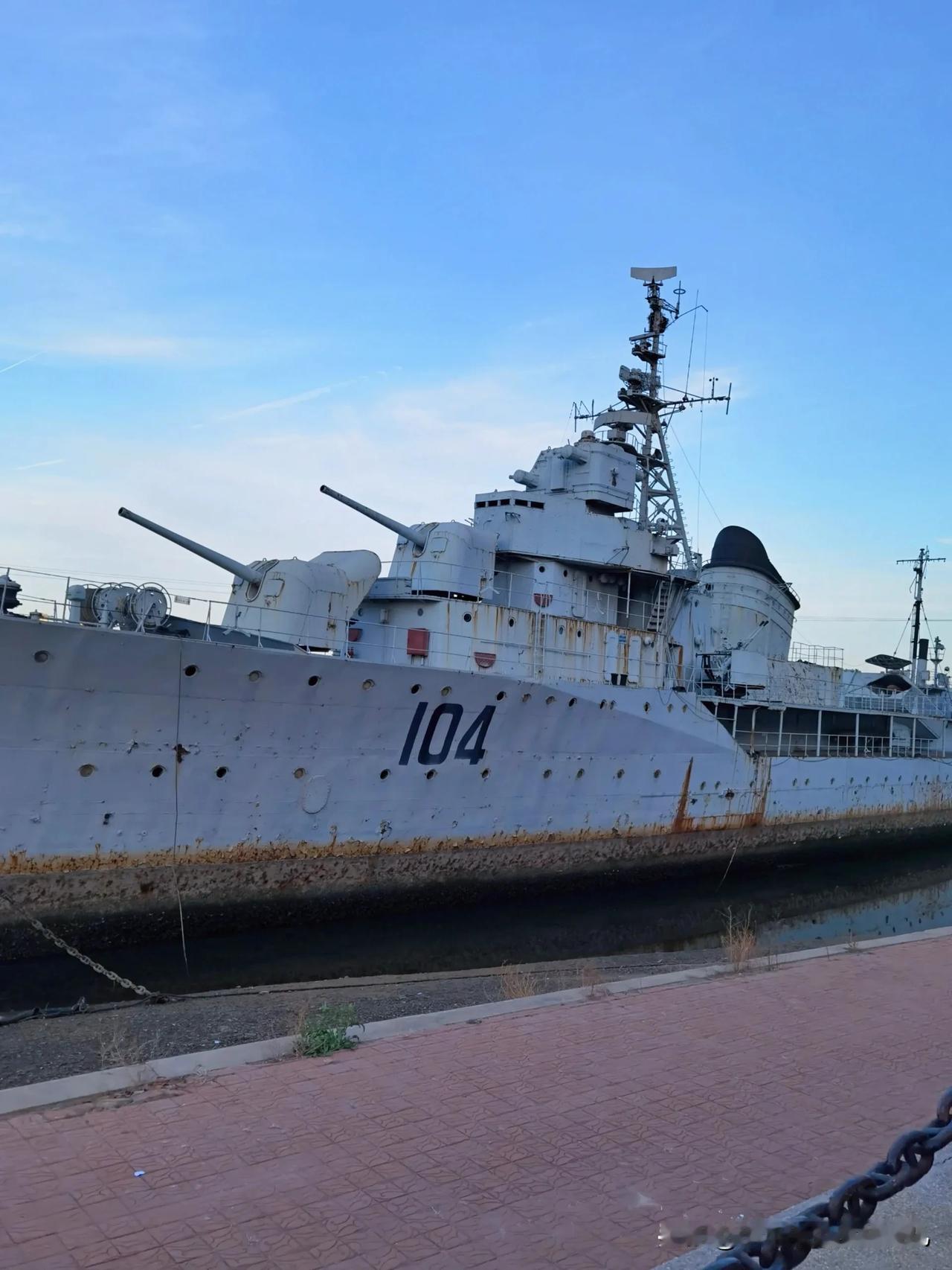 初代四大金刚104太原舰启动拆解三代大连人的海疆记忆落幕2026年2月