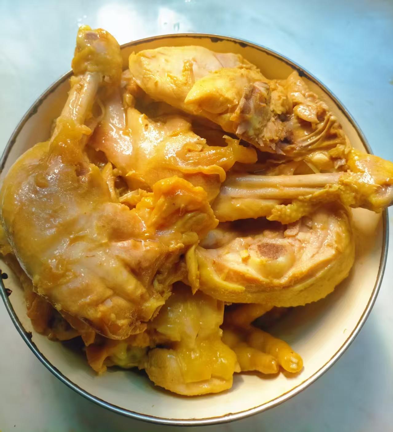 盐焗鸡色香味俱全人间美味佳肴盐焗鸡舌尖上的美食这是真正的硬菜色香味俱全