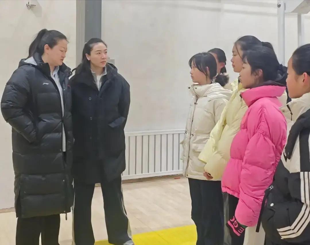 60人名单刚出，甘肃女排就炸锅了这60个小姑娘，是从全省200多人里筛出来