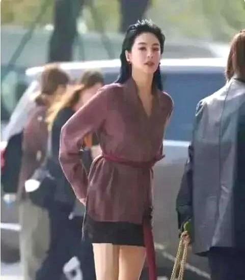 张雨绮评论区又炸了这次是于适粉丝的战场姐的实绩明明白白摆在台面上《美人鱼》