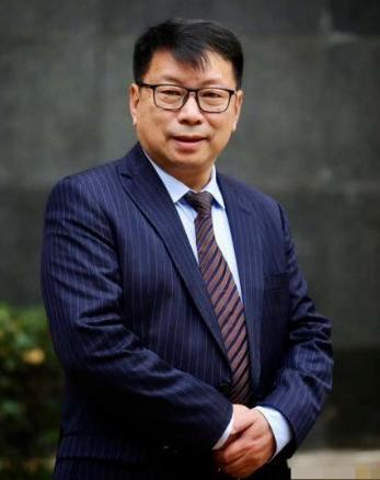 我国工程界大“乌龙”事件！2009年，重庆大学教授易志坚在研究物质力学时，意