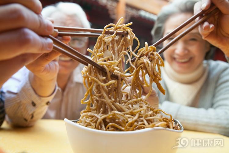 真正让你感染乙肝的, 只有3条路! 这次要记得了