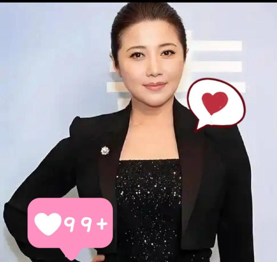 48岁单亲妈妈，31岁辞职回乡的体育老师，俩人排话剧，吵得翻天，却悄悄治好了彼此