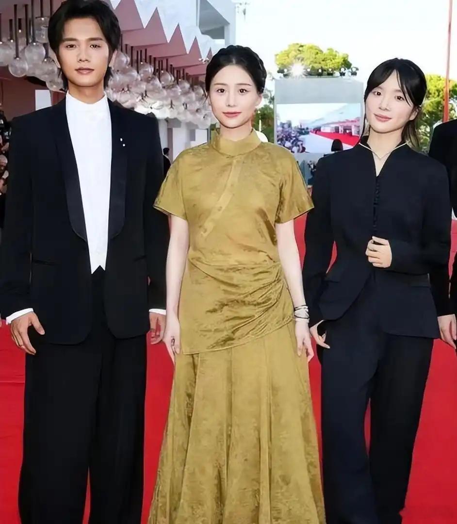 演员王晓慧被曝成婚！丈夫年轻英俊，孩子抓周宴照片曝光，真是富有​​​