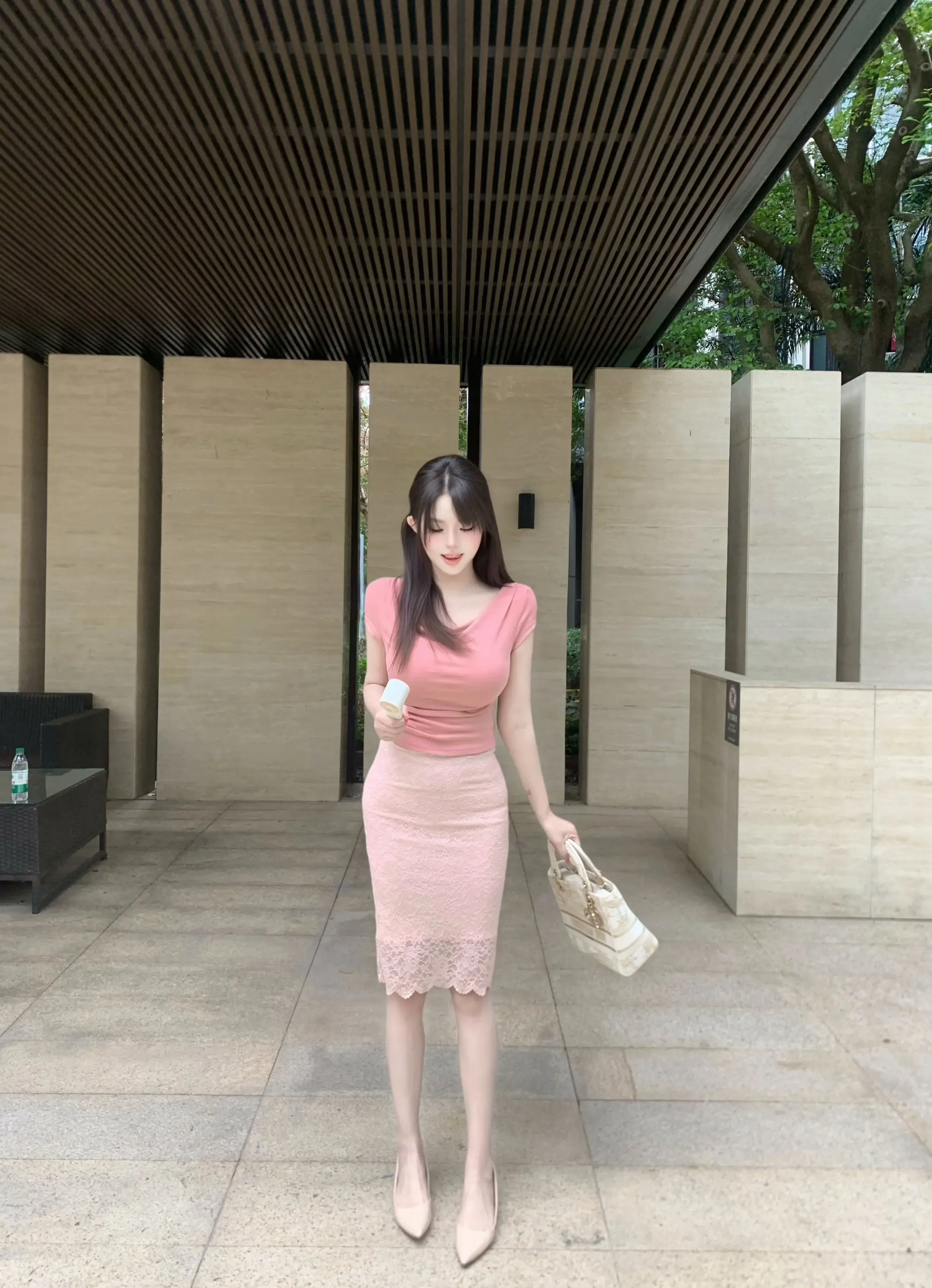 梦断不成归几分憔悴