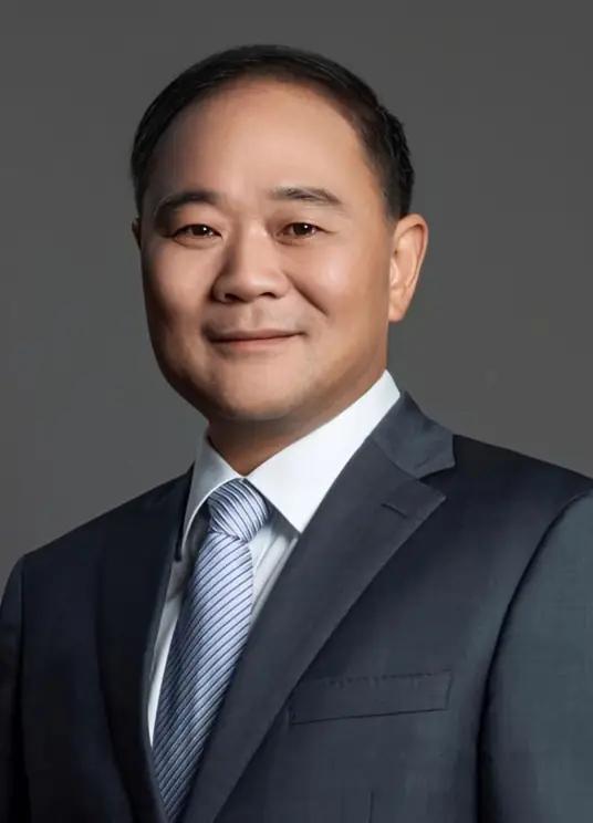 李书福不当吉利控股董事长了！对于高管的结构，他都布局好了。8月17日，吉利汽车