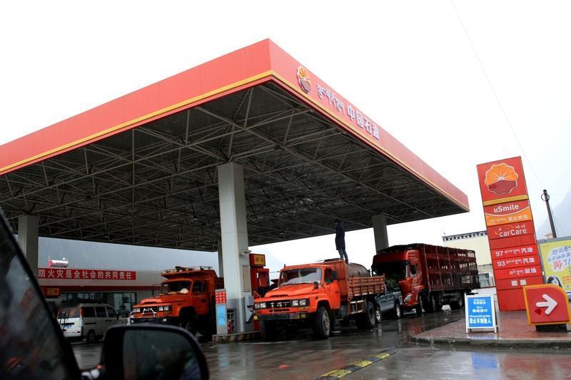 尽管油车的用车成本飙升，但它在某些方面依然具有难以替代的优势，这也是许多人不会彻