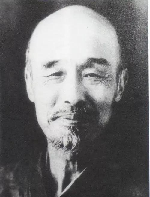 1916年，李叔同决定断食20天，目的是治疗疾病。只是，他没想到，断食期间，他居