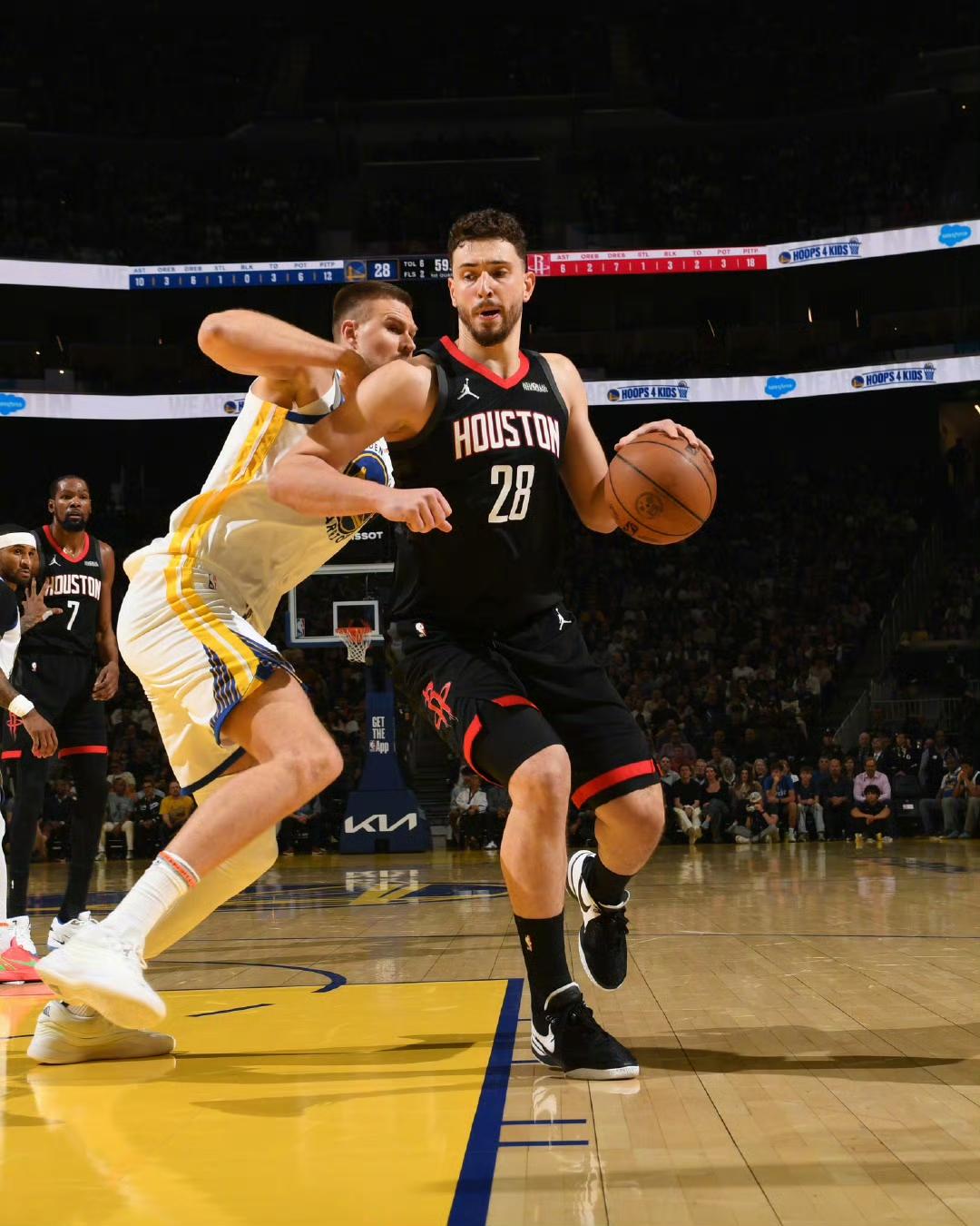 西部排名又乱了！火箭绝杀勇士，西部第五基本稳了！湖人连败，西部第三岌岌可危！