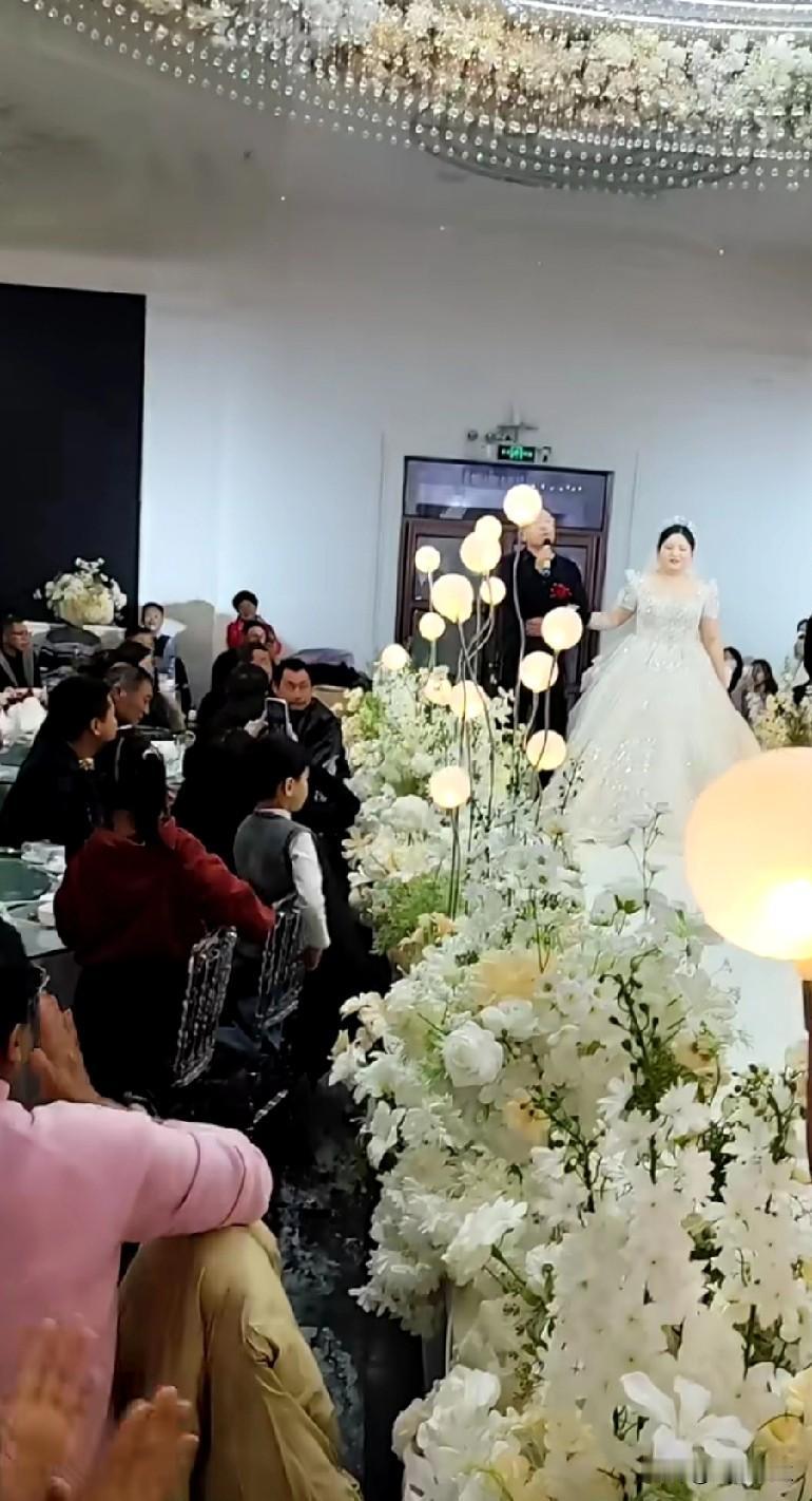 如果你有幸读到此篇，定会感同身受，当妈妈有多么不容易，一起来听听吧！2025年对